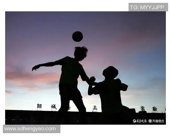 南昌业余足球球星的成长之路与草根激情点燃城市绿茵梦